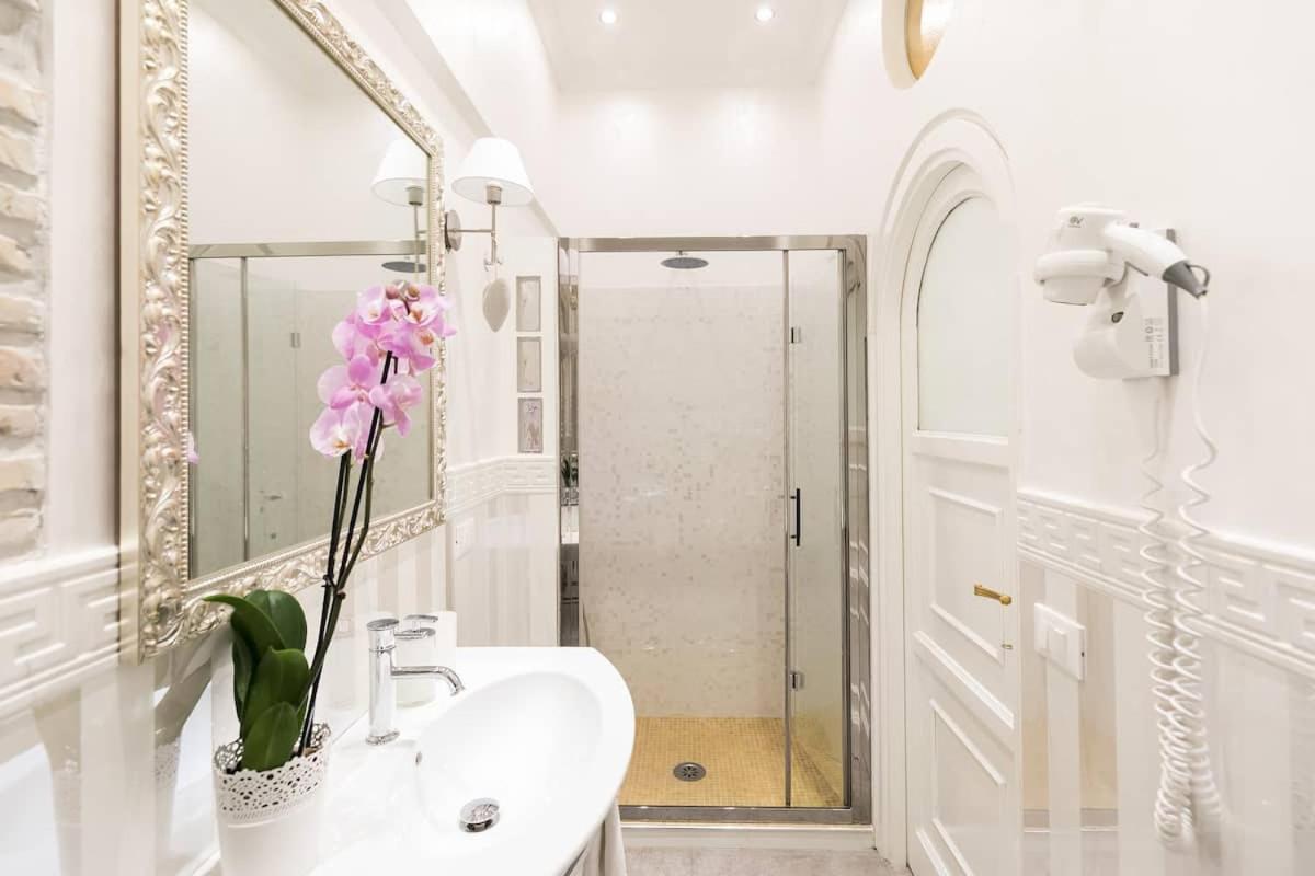 Sweet Life Trevi Roma Apartment Bagian luar foto