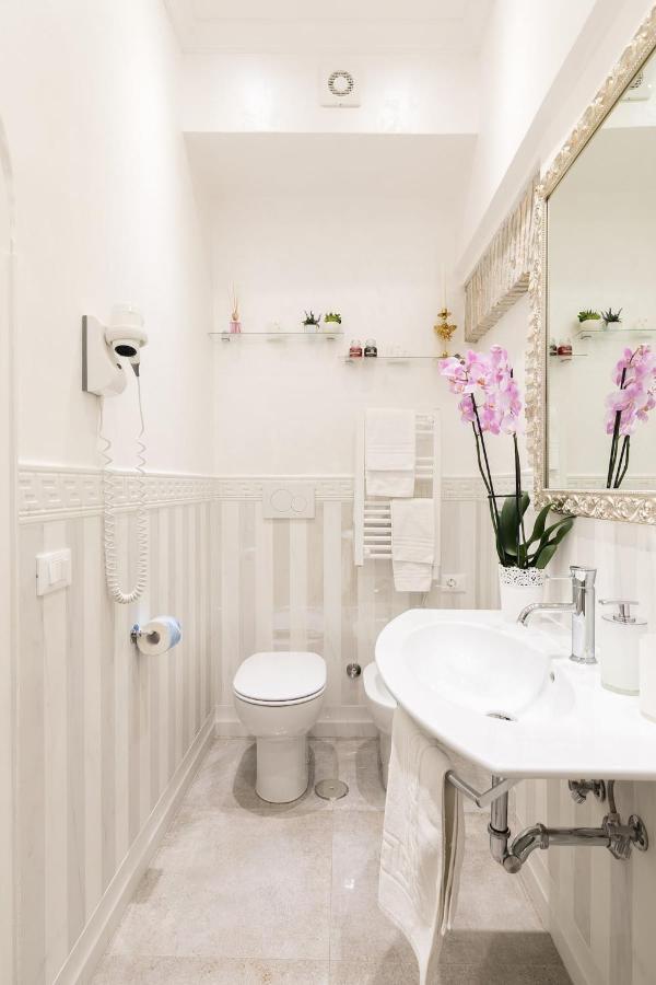 Sweet Life Trevi Roma Apartment Bagian luar foto